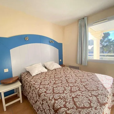 Apartment 2 Pieces Avec Terrasse, Parking, Piscines - A 300m De La A - Fr-1-245-18