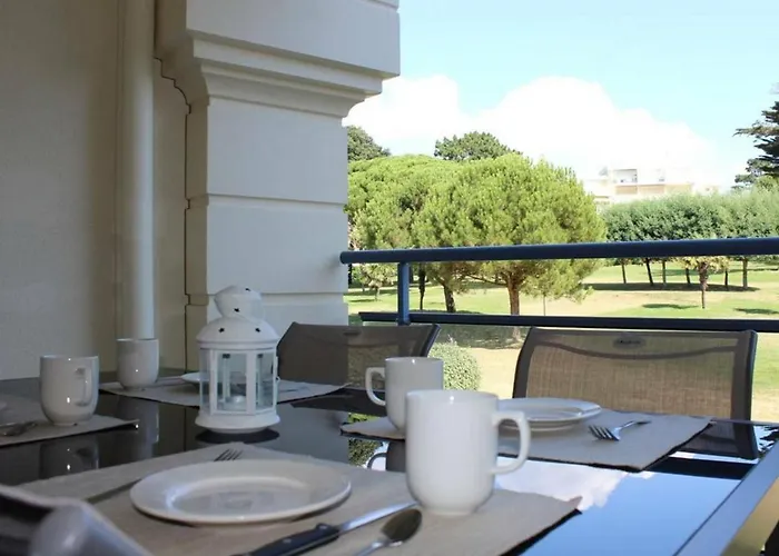 T2 Avec Piscine A 300m De La - 3 Couchages, Parking Et Balcon Meuble - Fr-1-245-34 Appartement *