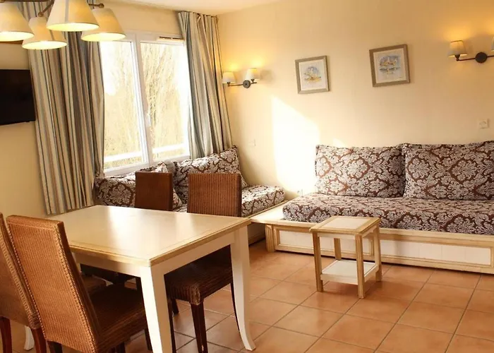 T2 Avec Piscine A 300m De La - 3 Couchages, Parking Et Balcon Meuble - Fr-1-245-34 Appartement